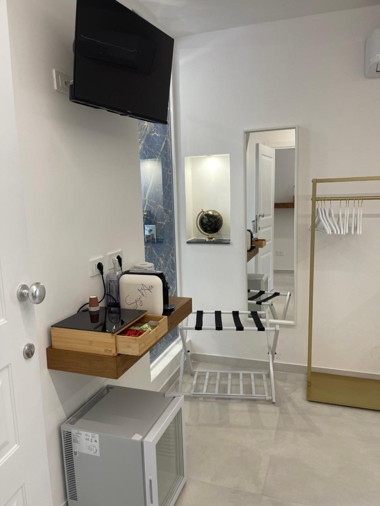Maridda-Experience Rooms- Giardini Naxos Ngoại thất bức ảnh